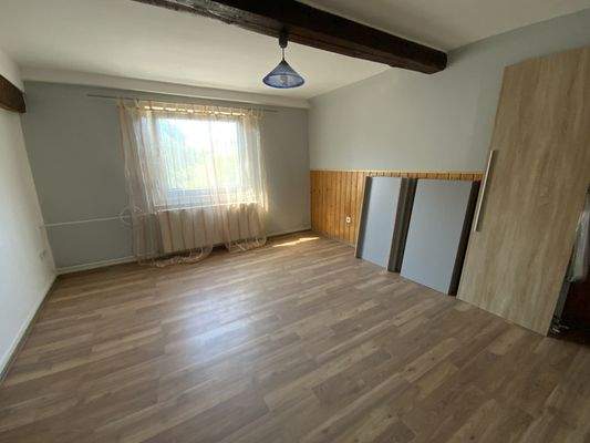 Großes Schlafzimmer