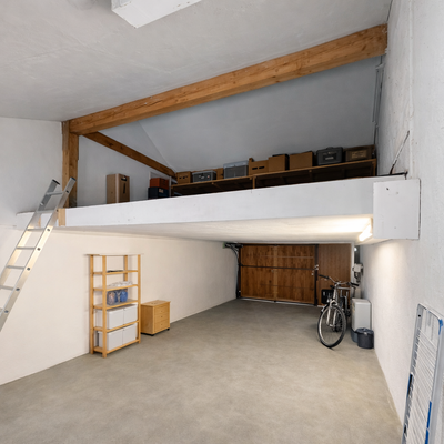 Garage mit Stauraum