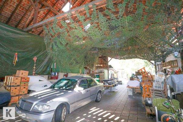 Scheune mit Blick zum Hof 