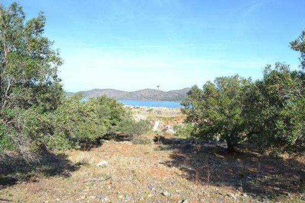 Grundstück am Meer in Touristengebiet zum Verkauf auf Kreta