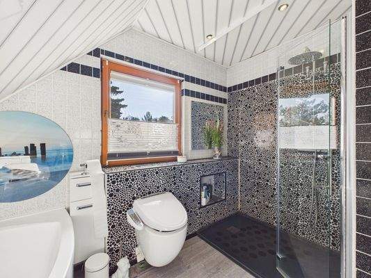 Masterbad im Dachgeschoss