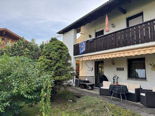 Terrasse Ostseite und Gartenostseite