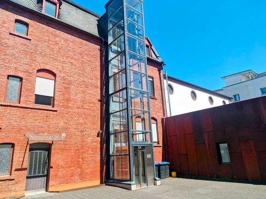 Eingang von 2 Seiten