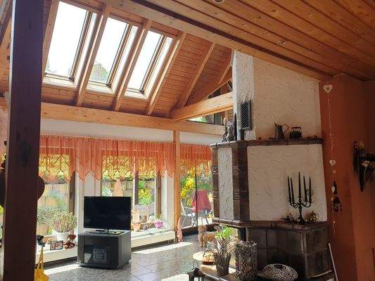 Wohnzimmer im Wintergarten im Anbau.jpg