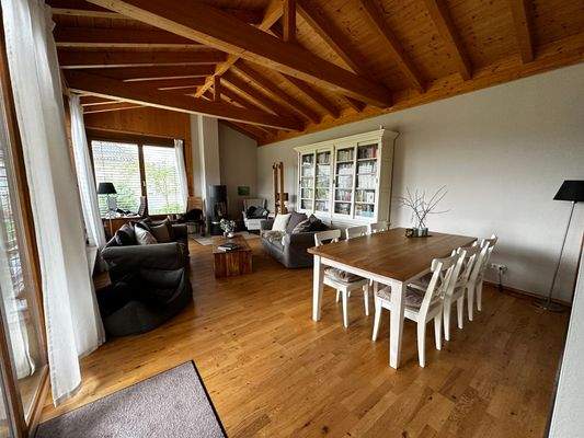 Wohn- und Essbereich