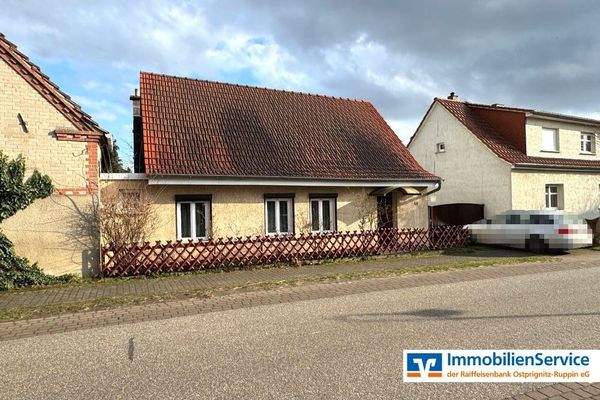 Hausansicht straßenseitig