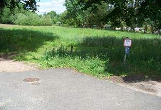 Grundstück mit Zufahrt