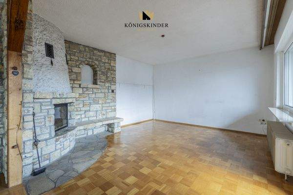 Wohnbereich mit Kaminofen (OG)