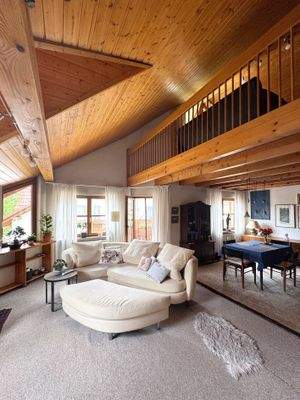 Großzügiges Wohnzimmer