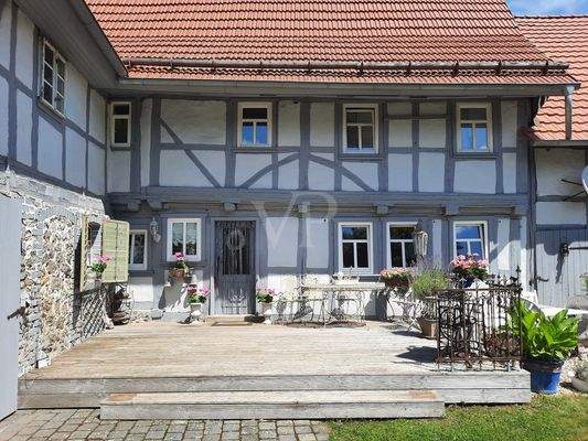 Ansicht Süden mit Hauptwohnhaus