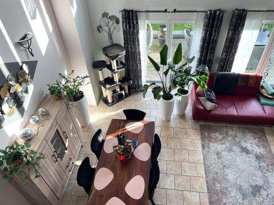 Blick v. Galerie ins WZ