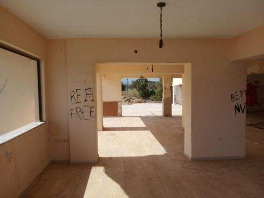 Ein wirklich erstaunliches Grundstück am Meer in Stavros, Chania