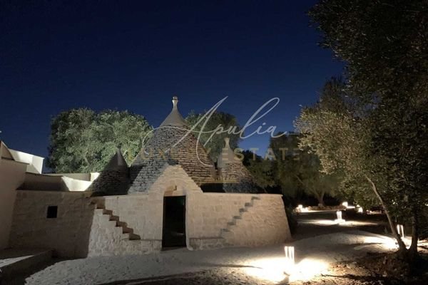 Valle d´Itria – wunderschöne Villa mit Trullo und Pool