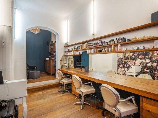 Laden Baaderstraße 2