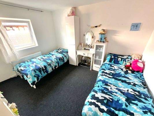 12325 Schlafzimmer 2 EG