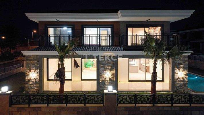 Brand-New Villas with Pool Surrounded by Nature in Kuşadası