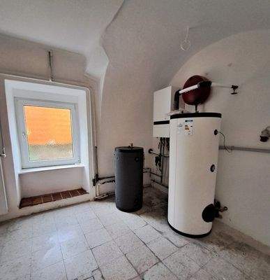 EG: Technikraum (neue Luftwärmpumpe, WMS-Anschluss)