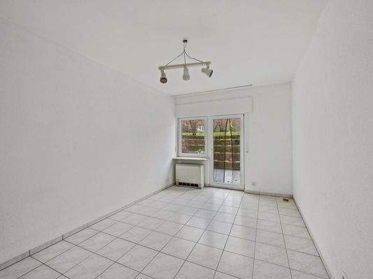 UG Zimmer I mit Terrasse