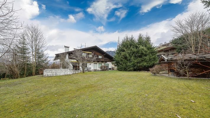 KITZIMMO-Baugrundstück mit Altbestand in Toplage auf der Bichlalm - Immobilien Kitzbühel.