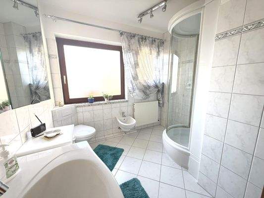 Duschbad im Erdgeschoss