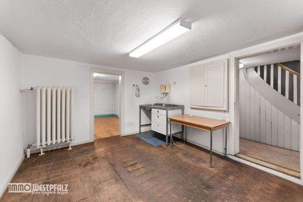 Gewerbe Nebenräume EG