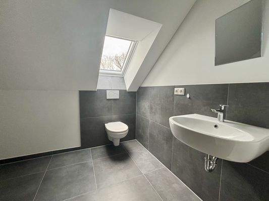 Zweites Badezimmer im Dachgeschoss
