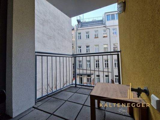 Loggia ca. 4,33 m², südwestlich ausgerichtet