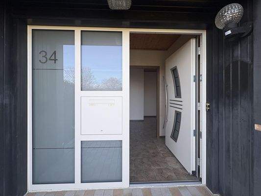 Haustüre/Eingangsbereich