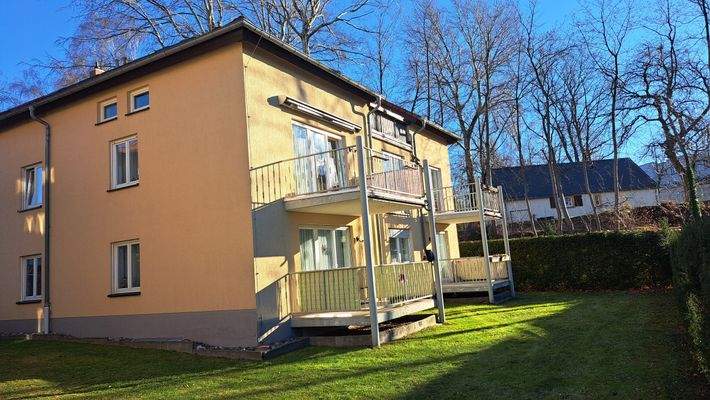 Hausrückseite Balkone