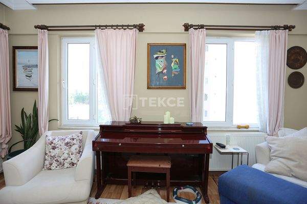 Duplex Apartment with Terrace near the Sea in Antalya Muratpaşa