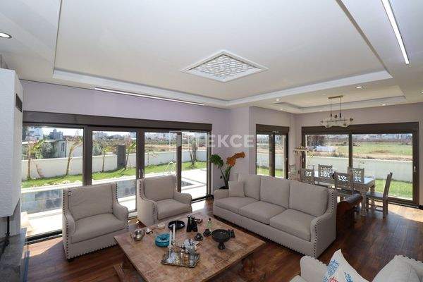 Homes Suitable for Detached Living in Antalya Dosemealti