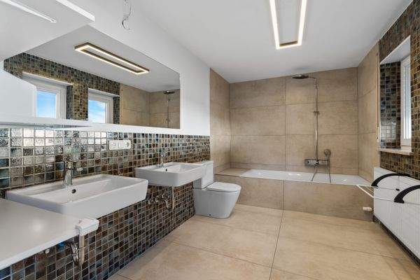 Badezimmer im Erdgeschoss