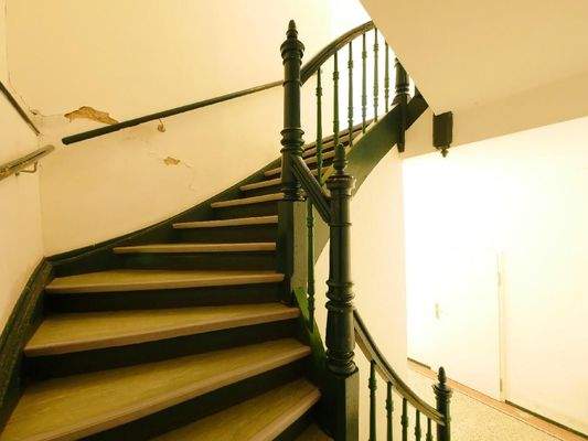  TREPPE - Sanierungsstau