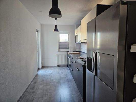 Küche mit Zugang Balkon