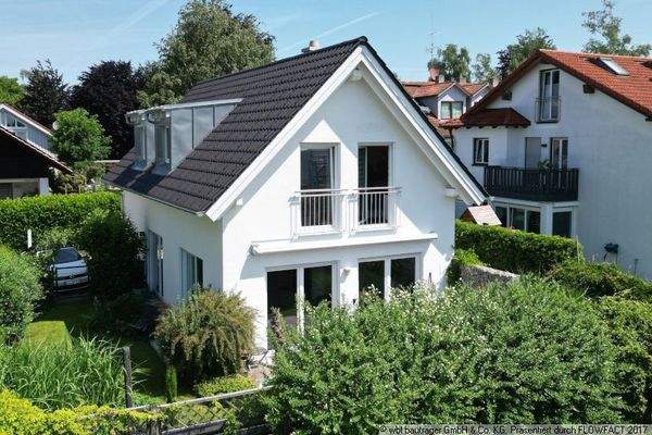 Sonnige Südseite mit franz Balkonen