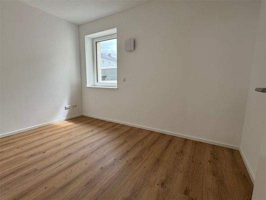 Schlafzimmer (1) (1).JPG