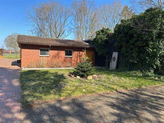 Seitenansicht Werkstatt