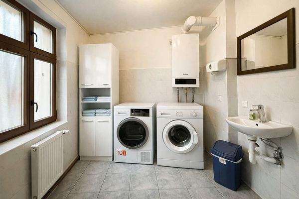 Waschküche mit WC (Gewerbe)