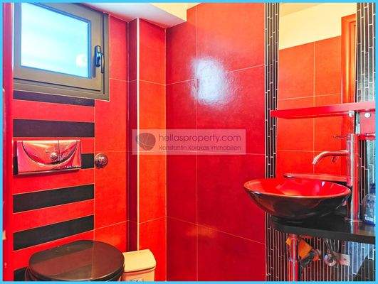 8409ea5af6c24bd0be939bfa4aed9bcd-original