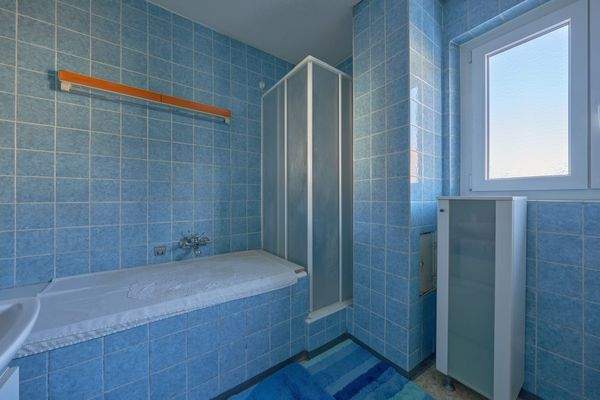 Tageslichtbad im 1. OG