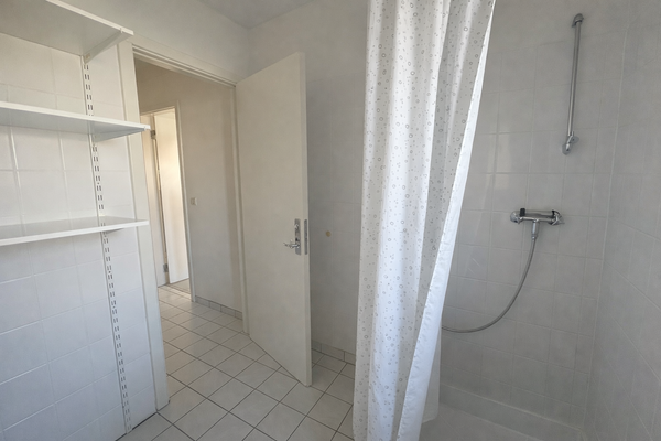 Dusche im Pausenraum