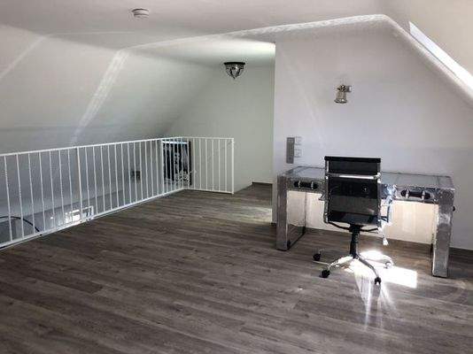 Galerie Schreibtisch