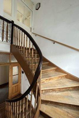 Treppen vom OG ins DG