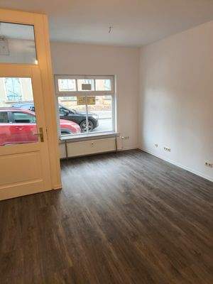 Laden mit Schaufenster