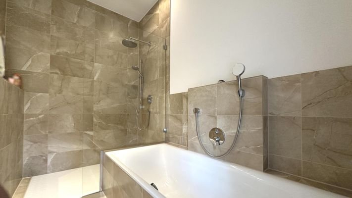 DG Bad Dusche