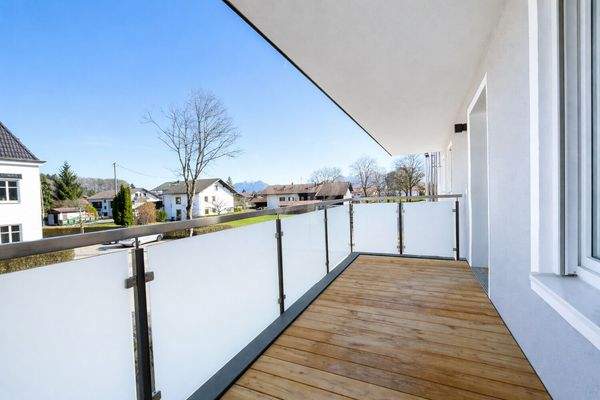 Laubengang zur Wohnungstür