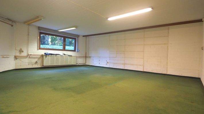 Großer Raum im UG.jpeg