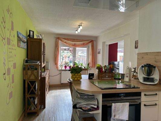 Offene Küche mit Essbereich_2