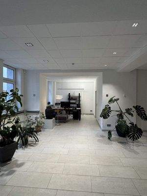 Büro-/Gewerbeeinheit