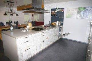 WG 1 Küche Kochinsel